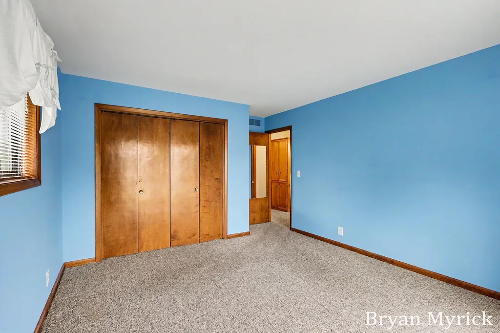 475-477 W 30th Street Holland City MI 49423