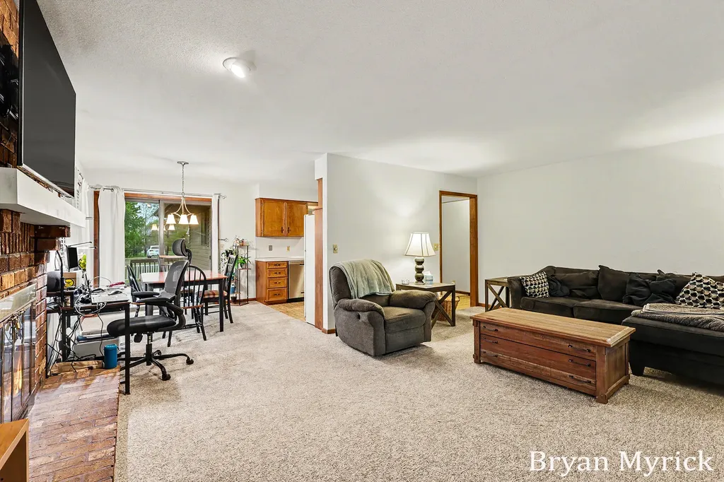 475-477 W 30th Street Holland City MI 49423