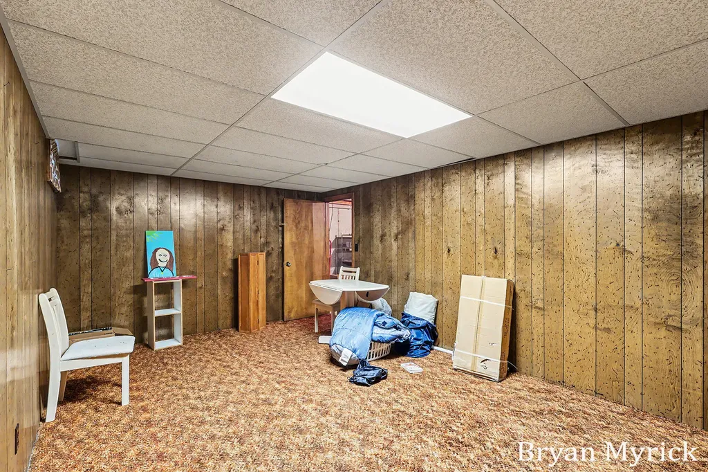 475-477 W 30th Street Holland City MI 49423