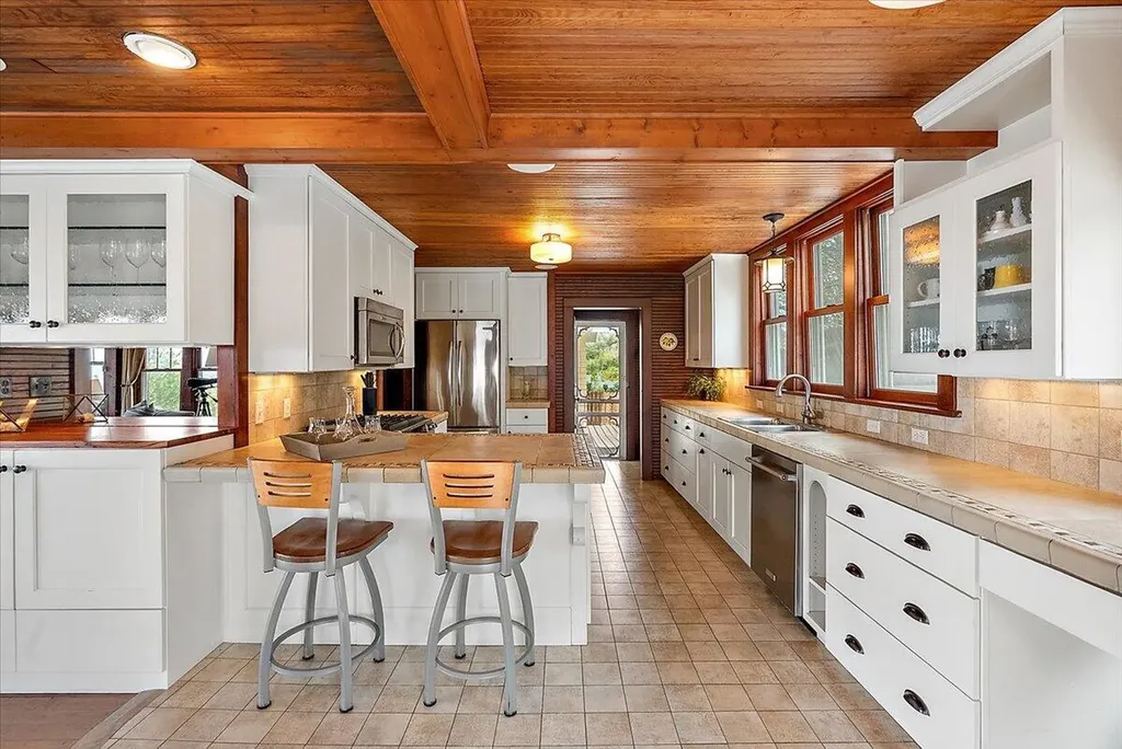 2448 Blue Bell Court Park Township MI 49434