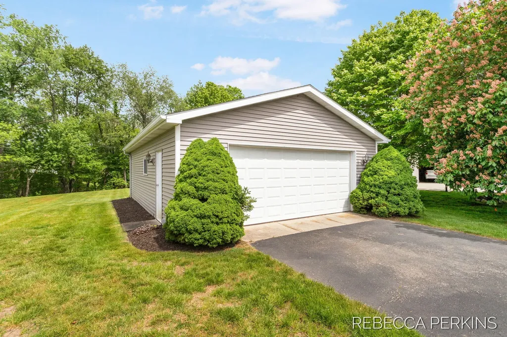3569 Walnut Park Drive Manlius Township MI 49419