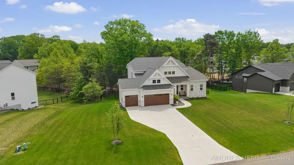 3090 Thornbury Drive Park Township MI 49424