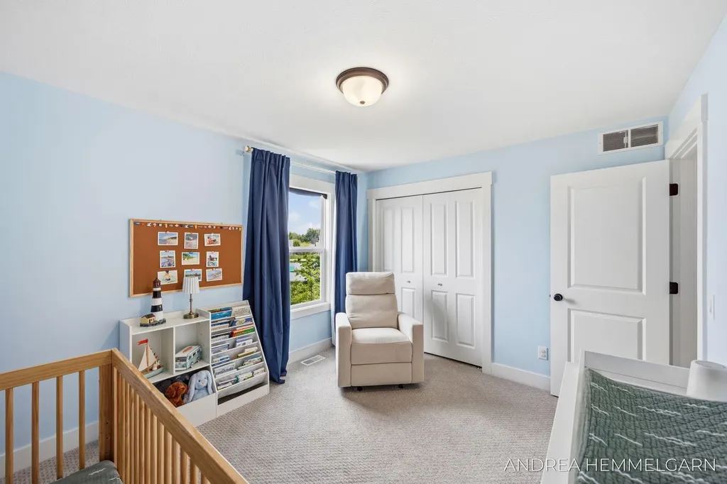 3090 Thornbury Drive Park Township MI 49424