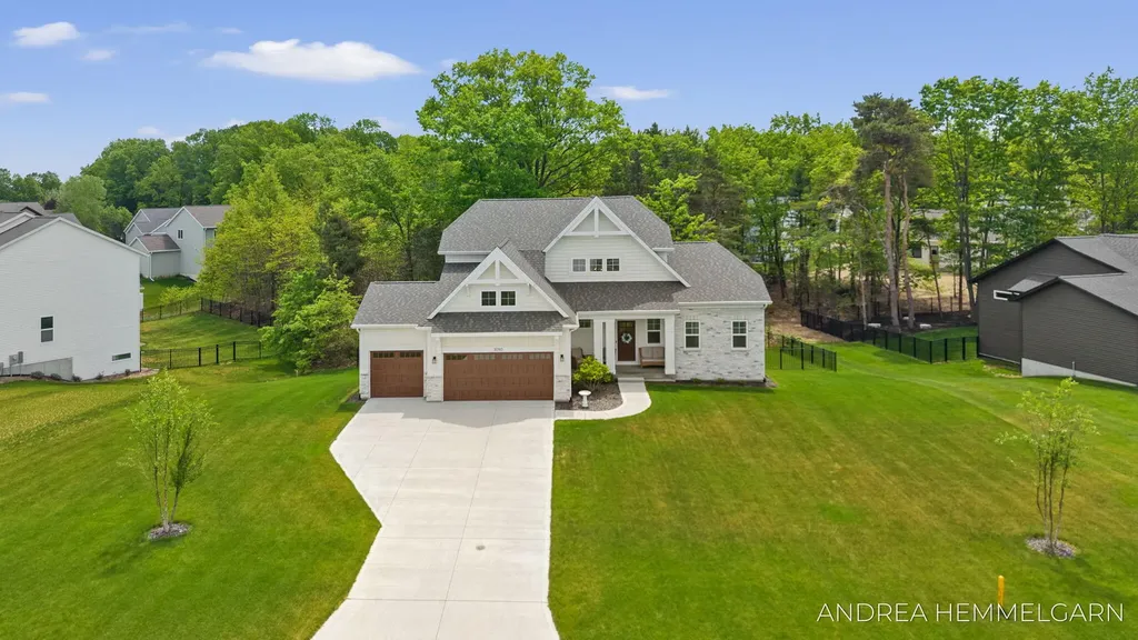 3090 Thornbury Drive Park Township MI 49424