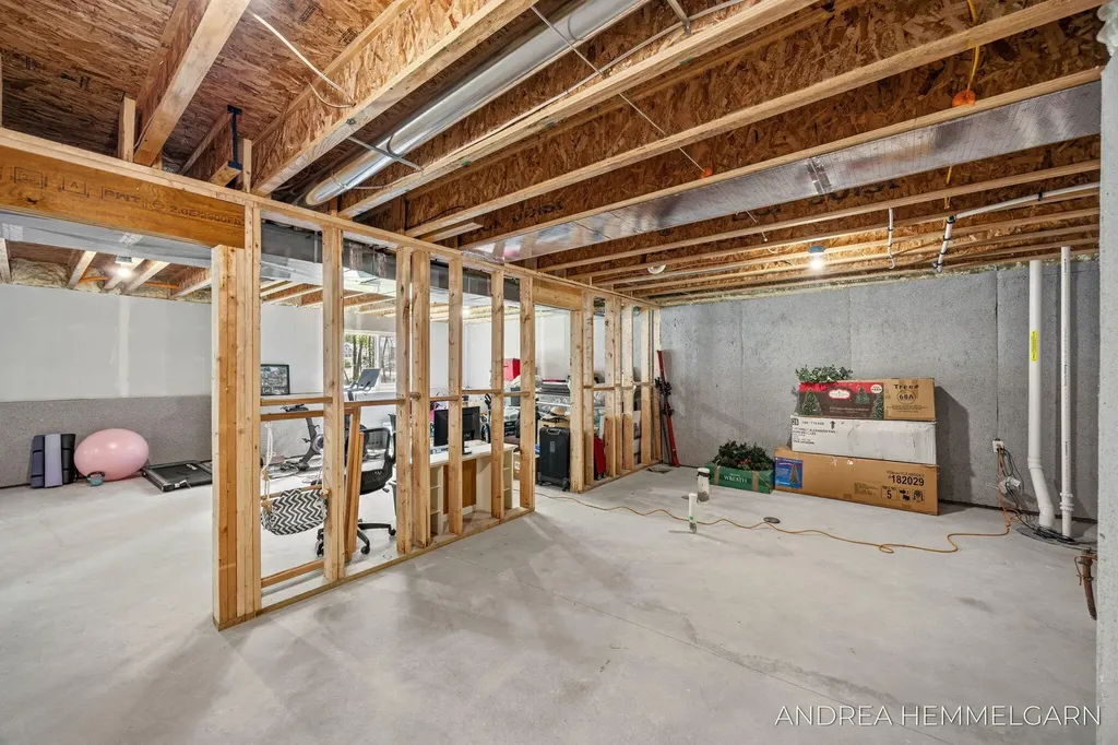 3090 Thornbury Drive Park Township MI 49424
