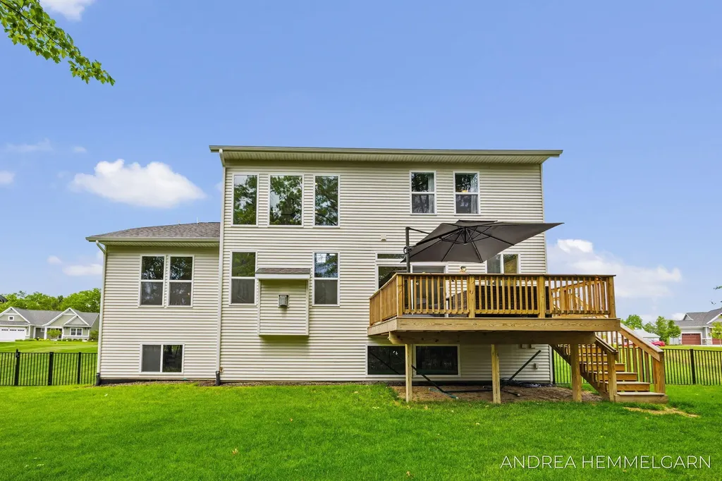 3090 Thornbury Drive Park Township MI 49424