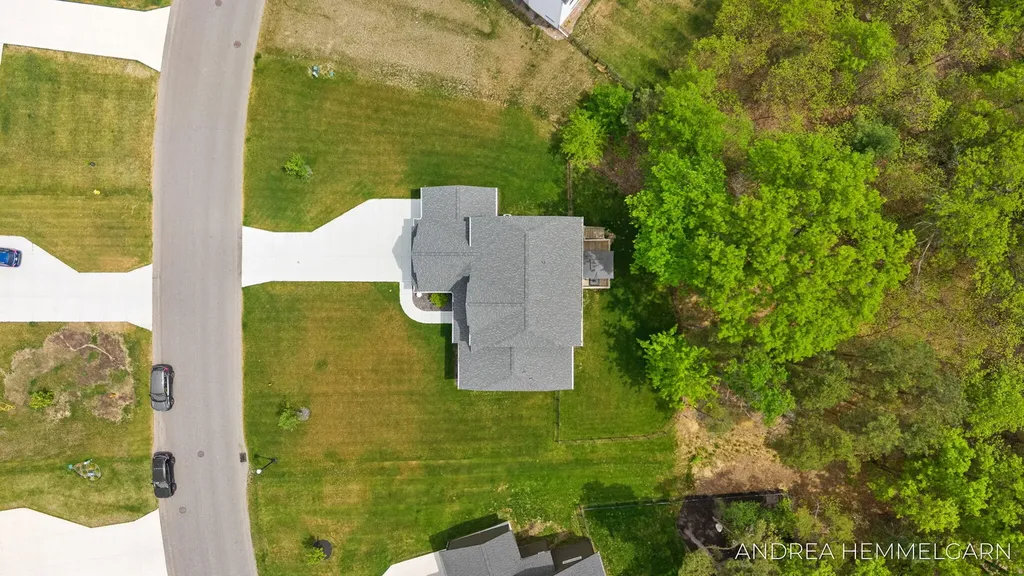 3090 Thornbury Drive Park Township MI 49424