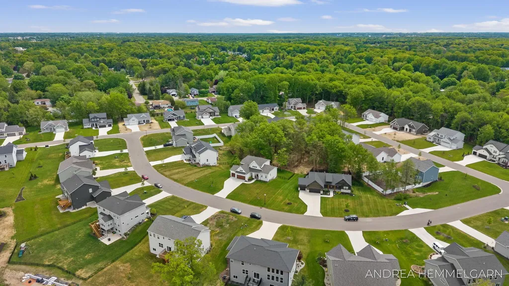 3090 Thornbury Drive Park Township MI 49424