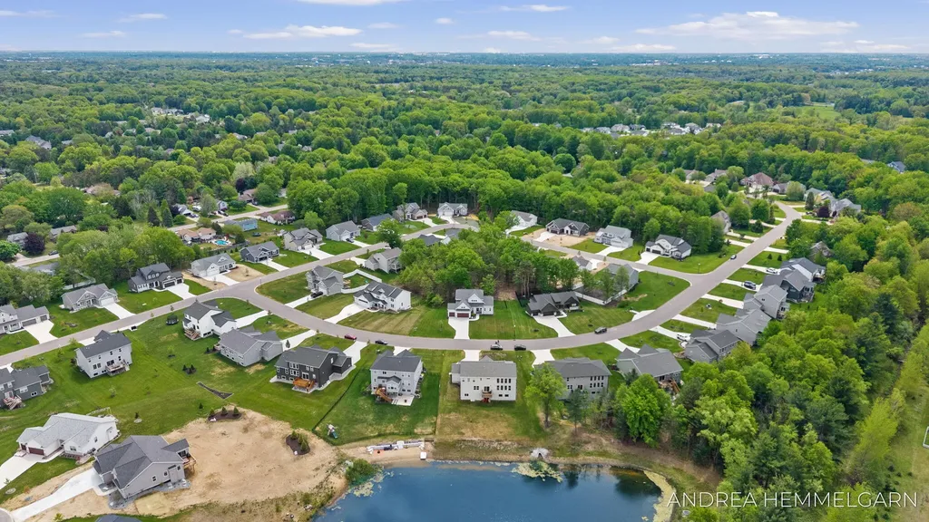 3090 Thornbury Drive Park Township MI 49424
