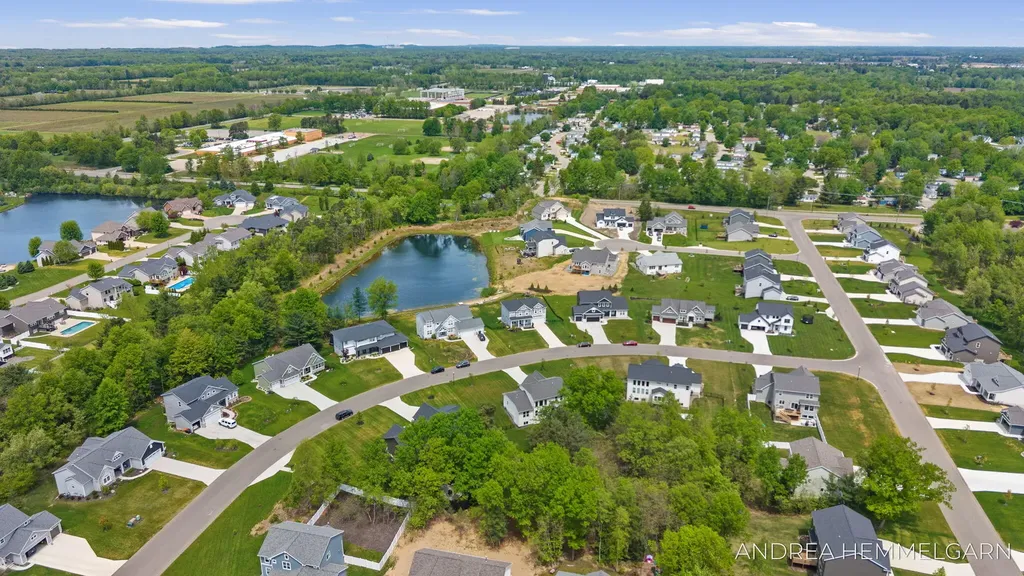 3090 Thornbury Drive Park Township MI 49424