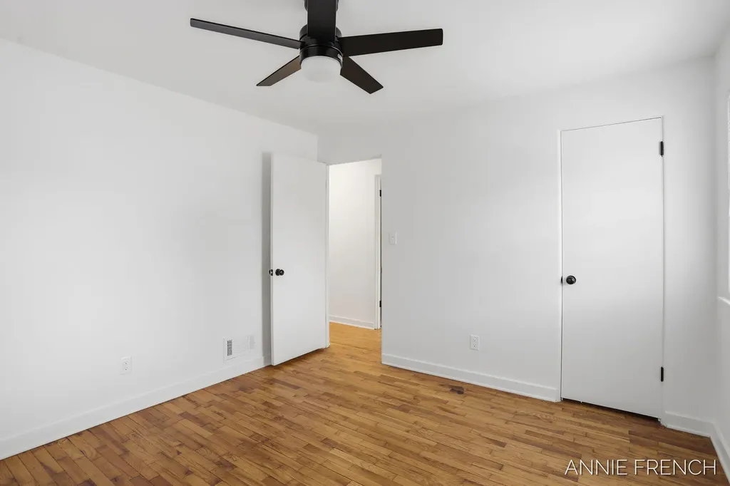 510 Van Raalte Avenue Holland City MI 49423