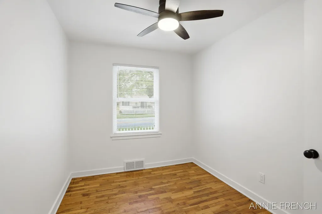 510 Van Raalte Avenue Holland City MI 49423