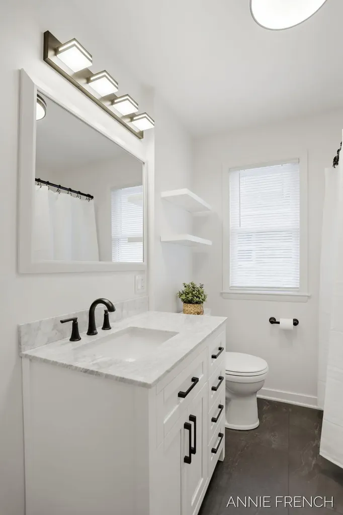 510 Van Raalte Avenue Holland City MI 49423