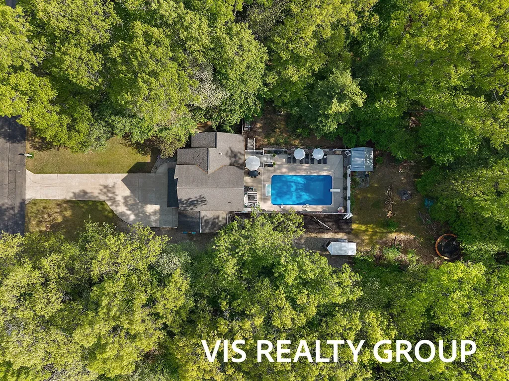 14260 Virginia Way Grand Haven Charter Township MI 49417