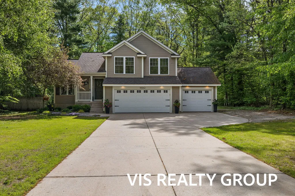 14260 Virginia Way Grand Haven Charter Township MI 49417