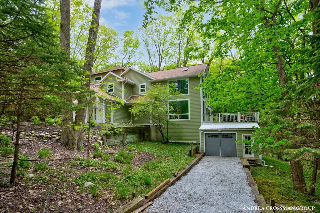 17300 Trillium Ridge Port Sheldon Township MI 49460
