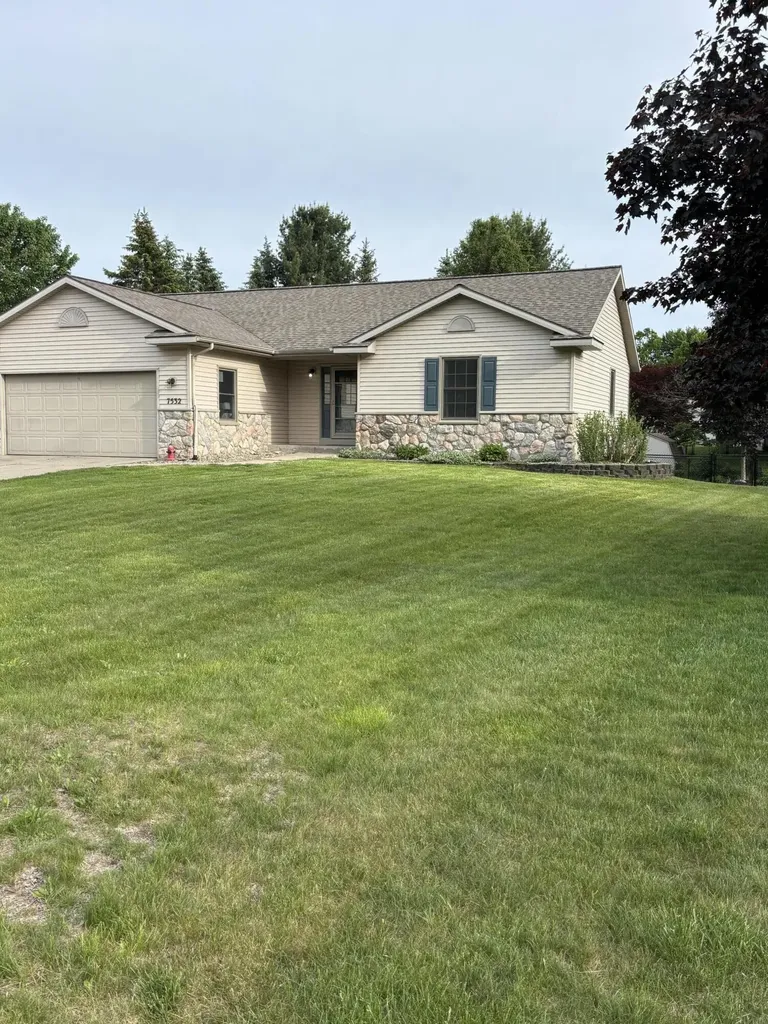 7532 Woodcliff Drive Georgetown Charter Township MI 49426