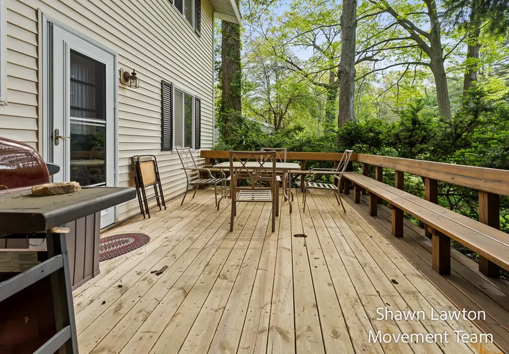 1833 Bonneville Drive Norton Shores City MI 49441