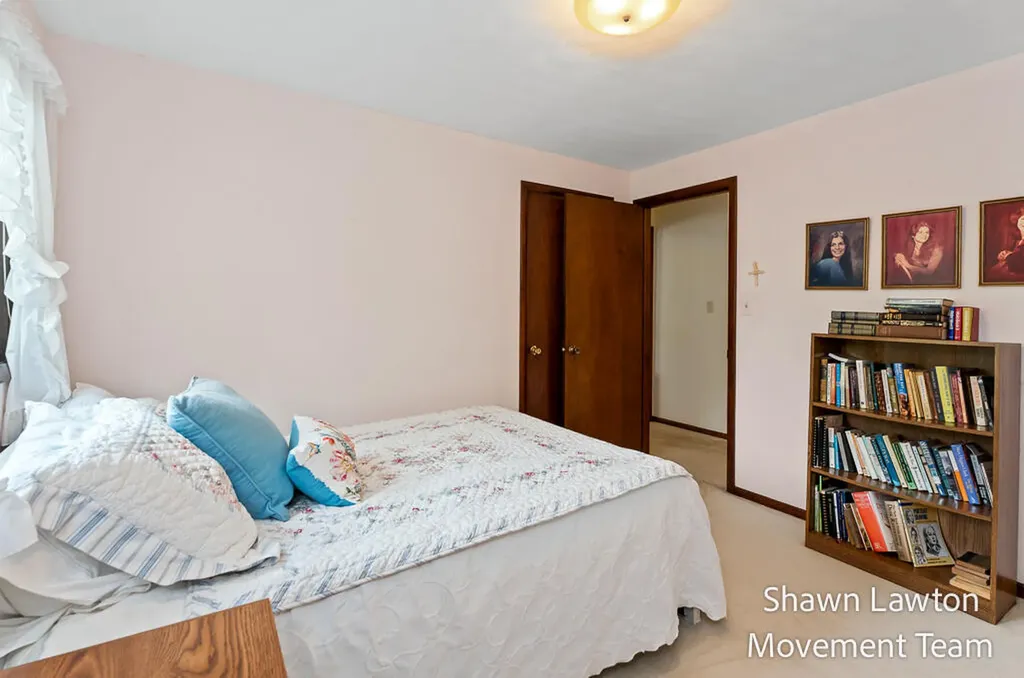 1833 Bonneville Drive Norton Shores City MI 49441