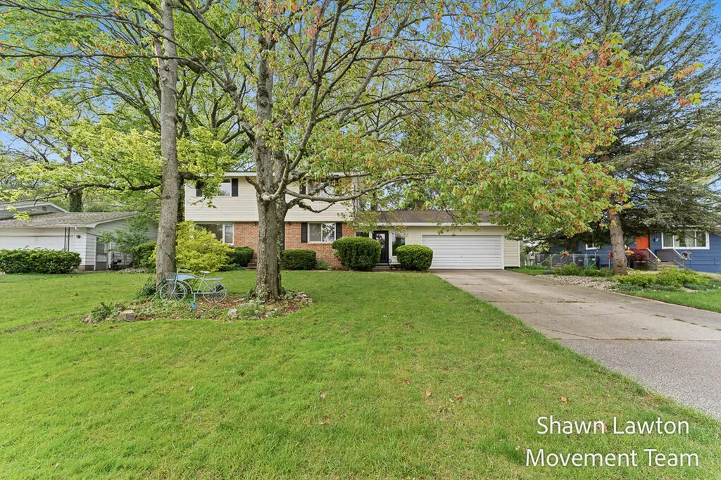1833 Bonneville Drive Norton Shores City MI 49441