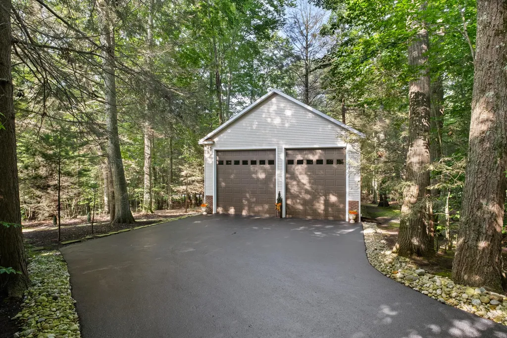 6065 N Scenic Woods Circle N Fruitland Township MI 49445
