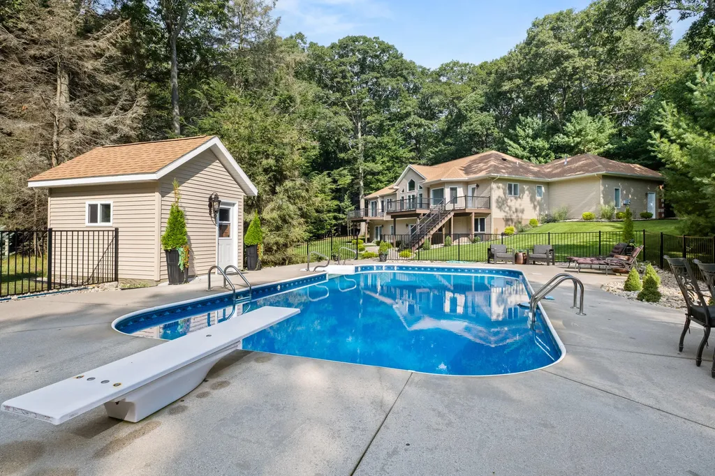 6065 N Scenic Woods Circle N Fruitland Township MI 49445