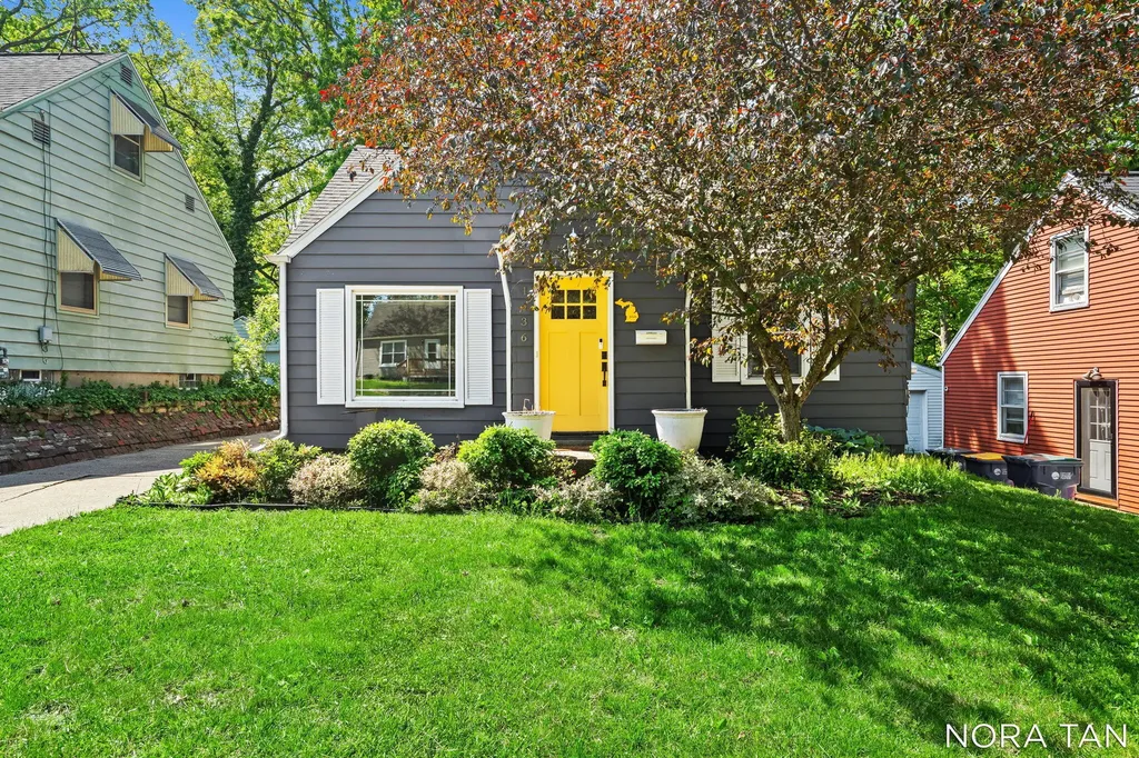 1436 Linwood Street SE Grand Rapids City MI 49507