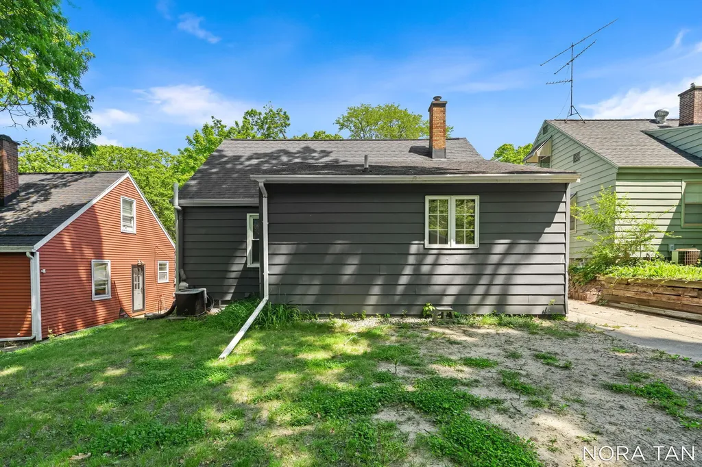 1436 Linwood Street SE Grand Rapids City MI 49507