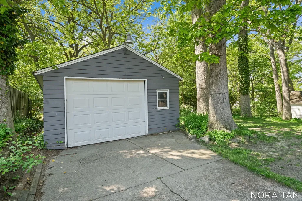 1436 Linwood Street SE Grand Rapids City MI 49507