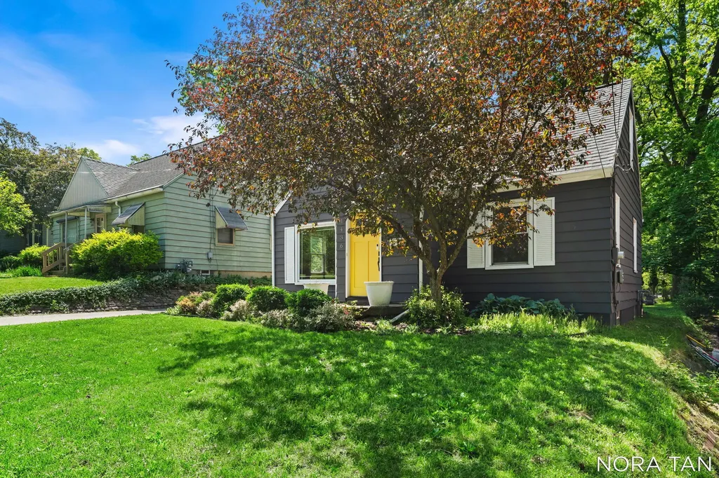 1436 Linwood Street SE Grand Rapids City MI 49507