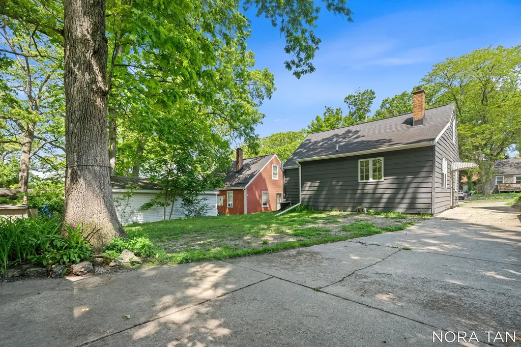 1436 Linwood Street SE Grand Rapids City MI 49507