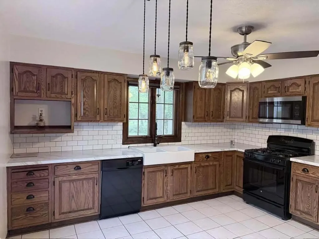 143 Linwood Street SE Grand Rapids City MI 49507