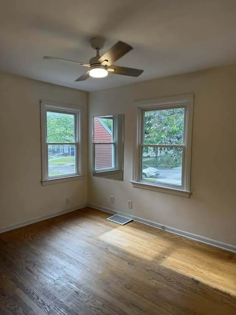 143 Linwood Street SE Grand Rapids City MI 49507