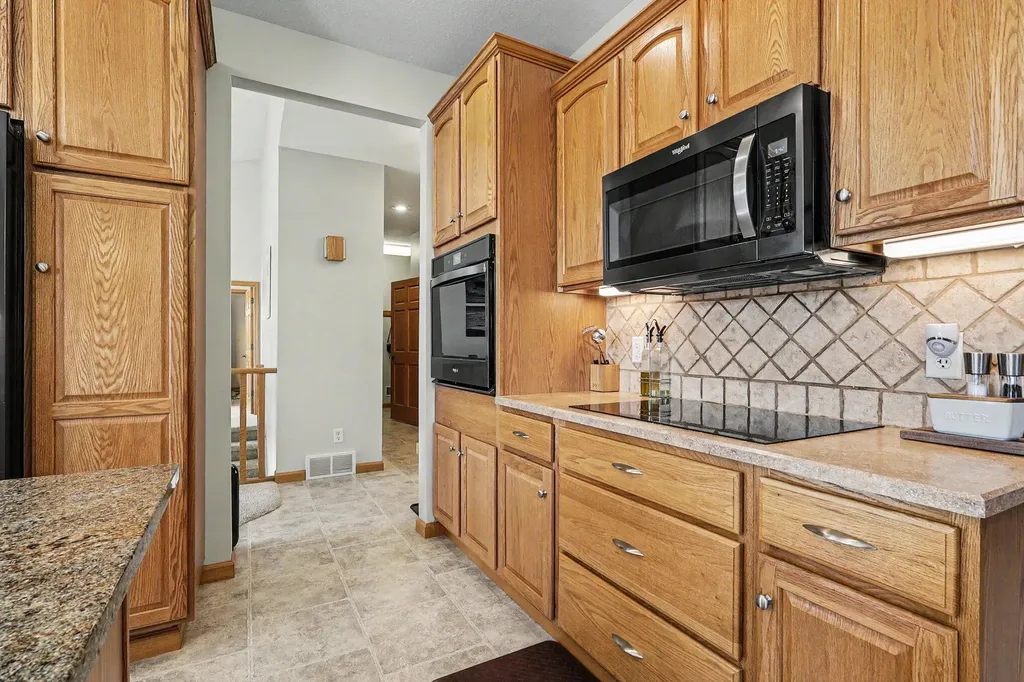 6758 Windflower Way Norton Shores City MI 49444