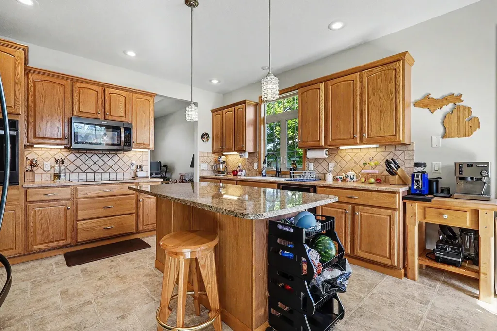 6758 Windflower Way Norton Shores City MI 49444