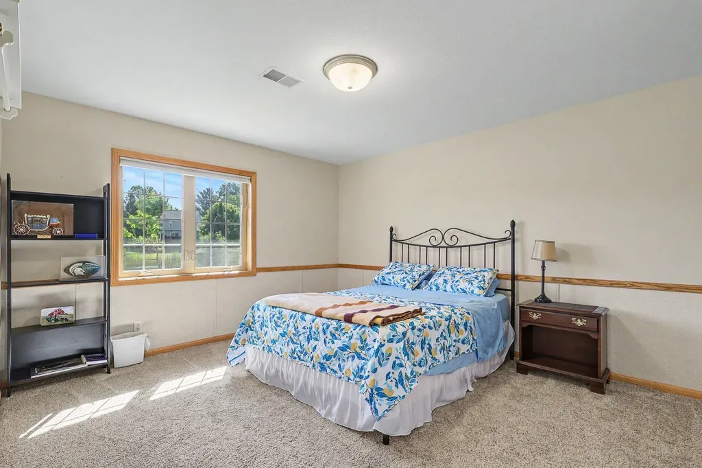 6758 Windflower Way Norton Shores City MI 49444