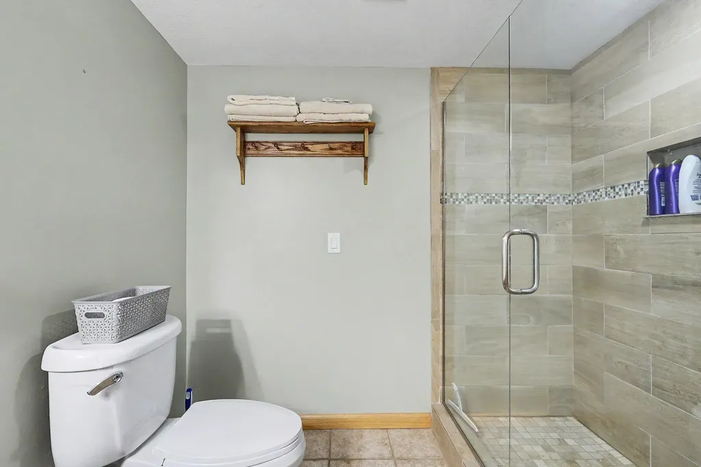 6758 Windflower Way Norton Shores City MI 49444