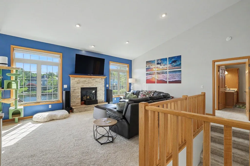 6758 Windflower Way Norton Shores City MI 49444