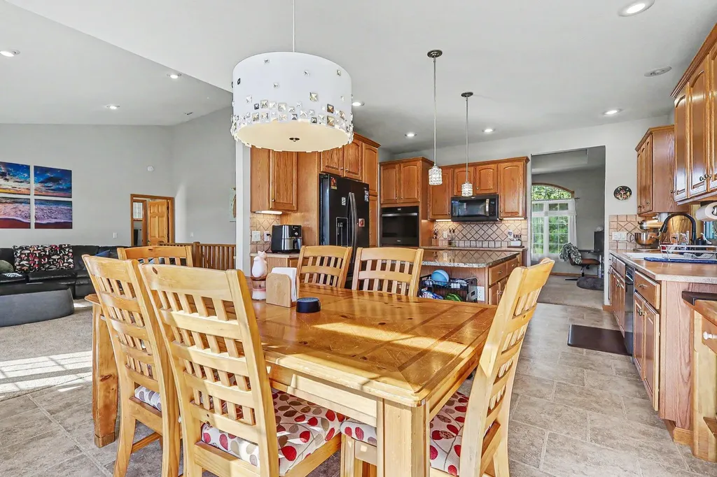 6758 Windflower Way Norton Shores City MI 49444