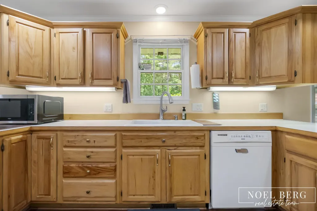 3535 S Sheridan Drive Fruitport Charter Township MI 49444