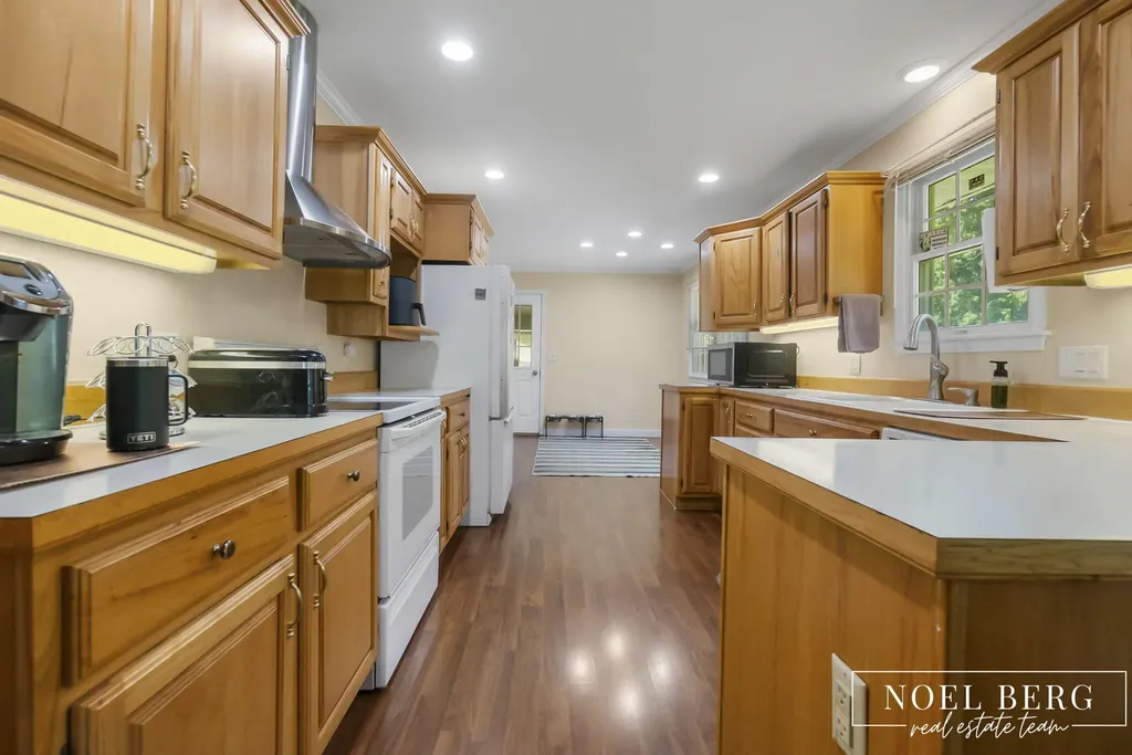 3535 S Sheridan Drive Fruitport Charter Township MI 49444