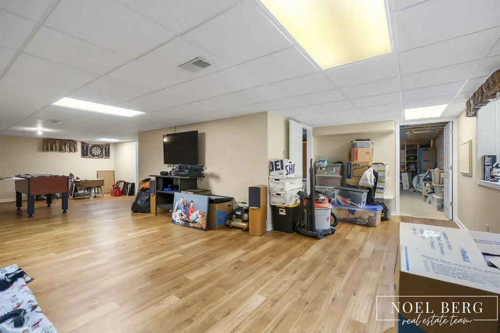3535 S Sheridan Drive Fruitport Charter Township MI 49444