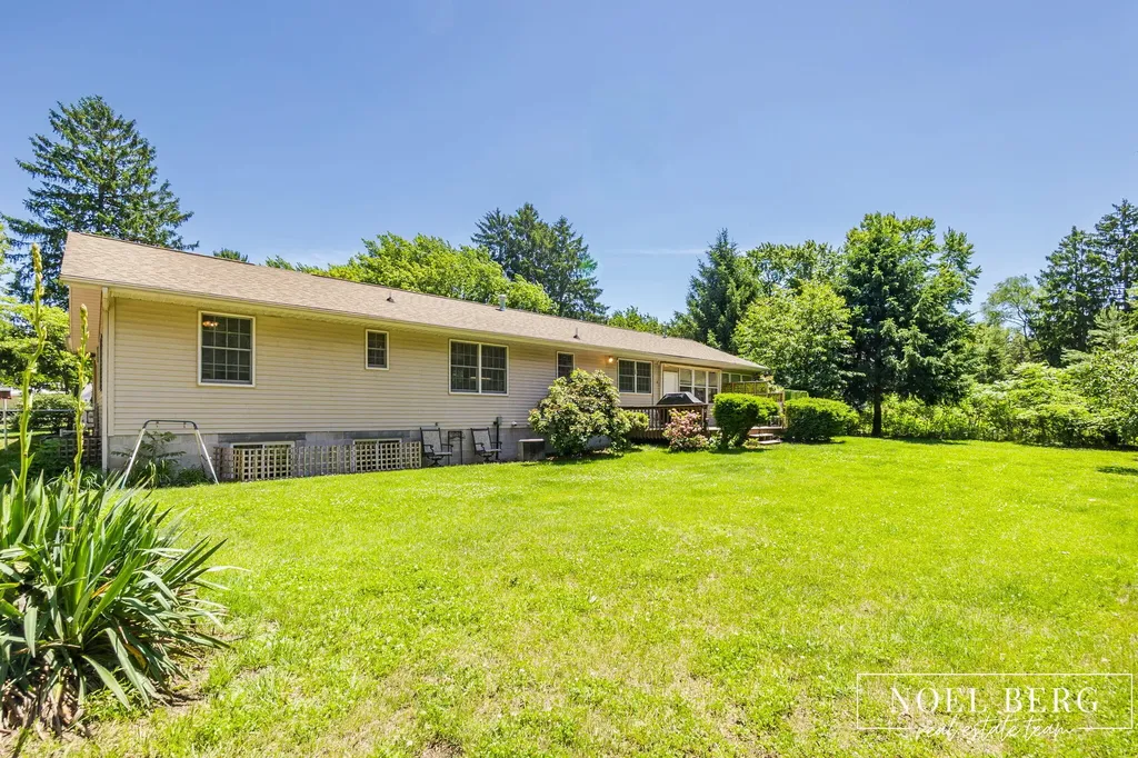 3535 S Sheridan Drive Fruitport Charter Township MI 49444