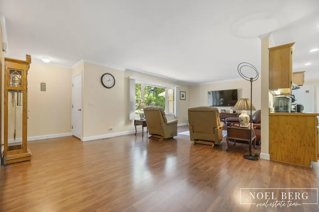 3535 S Sheridan Drive Fruitport Charter Township MI 49444