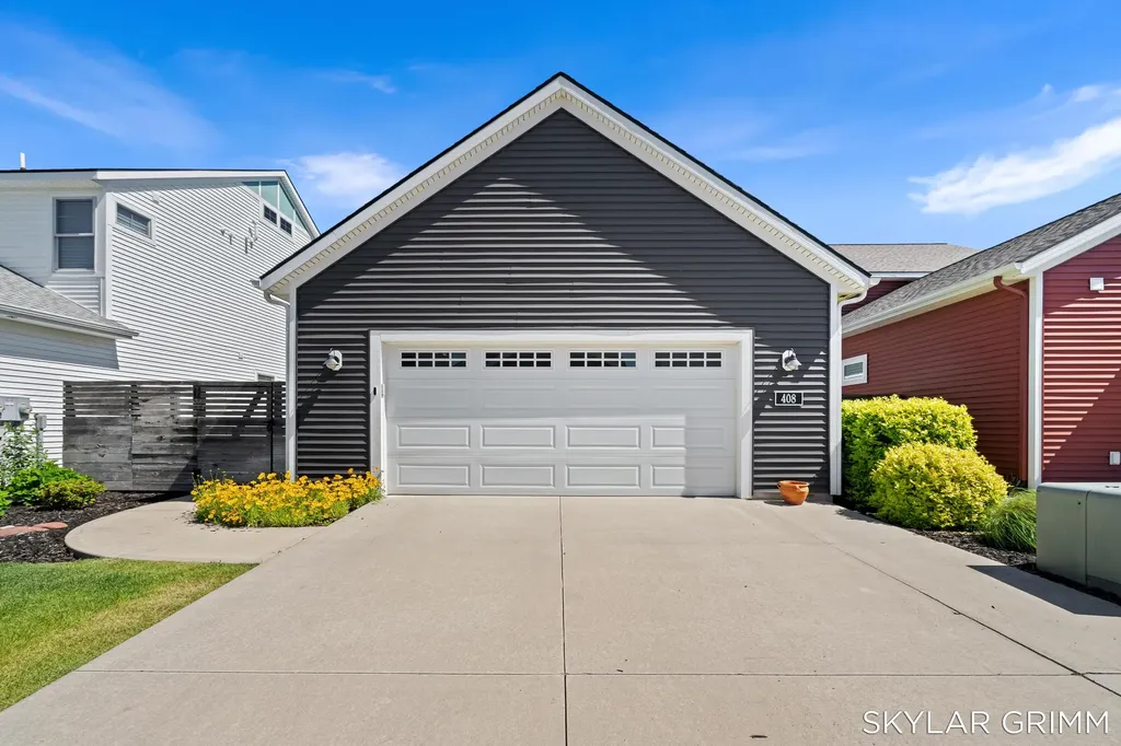 408 W Staples Drive Whitehall Township MI 49461