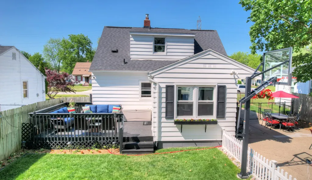 822 Aldon Street SW Wyoming City MI 49509