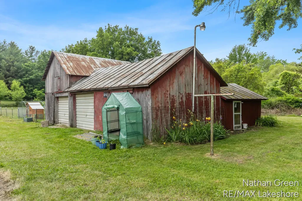 2122 Coats Grove Road Barry Township MI 49058