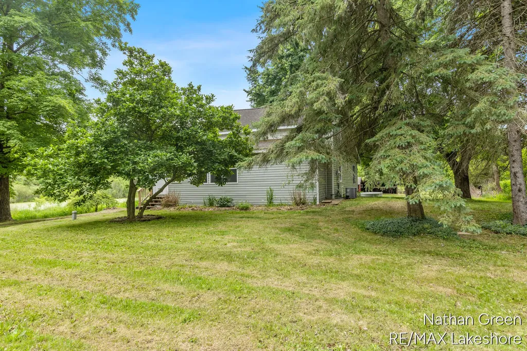 2122 Coats Grove Road Barry Township MI 49058