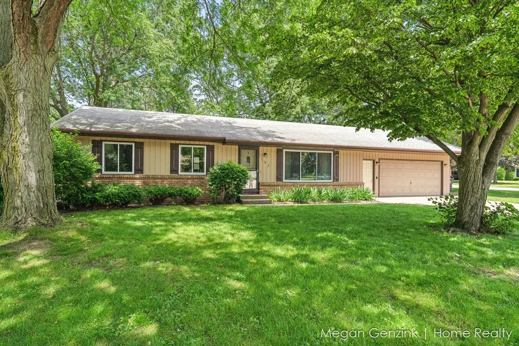 195 Surry Oak Drive Holland Charter Township MI 49424