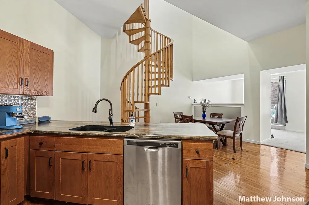 297 W Clay Avenue Muskegon City MI 49440